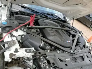 ✅ 2024 BMW M4 Competition xDrive • VIN: WBS43AZ02RCP62199 • Lot: 94050325. Wystawiony na Copart z przebiegiem 14 530 mil. Bezpłatny archiwum sprzedaży aukcyjnych z USA i szczegółowy raport historii pojazdu na DreamBid. Zdjęcie 13.