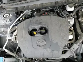 ✅ 2025 Mazda CX-50 S Preferred • VIN: 7MMVABBM5SN338157 • Lot: 90358805. Wystawiony na Copart z przebiegiem 24 551 mil. Bezpłatny archiwum sprzedaży aukcyjnych z USA i szczegółowy raport historii pojazdu na DreamBid. Zdjęcie 14.