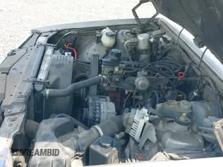 ✅ 1990 Volvo 740 • VIN: YV1FA8853L1262433 • Lot: 42548603. Wystawiony na IAAI z przebiegiem 200 669 mil. Bezpłatny archiwum sprzedaży aukcyjnych z USA i szczegółowy raport historii pojazdu na DreamBid. Zdjęcie 12.