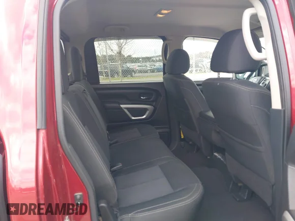 ✅ 2017 Nissan Titan SV • VIN: 1N6AA1EJ6HN541624 • Lot: 44633165. Wystawiony na IAAI z przebiegiem 99 701 mil. Bezpłatny archiwum sprzedaży aukcyjnych z USA i szczegółowy raport historii pojazdu na DreamBid. Zdjęcie 8.