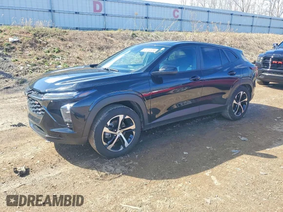 ✅ 2025 Chevrolet Trax 1RS • VIN: KL77LGEP8SC079842 • Lot: 47612916. Wystawiony na Copart z przebiegiem 35 189 mil. Bezpłatny archiwum sprzedaży aukcyjnych z USA i szczegółowy raport historii pojazdu na DreamBid. Zdjęcie 1.