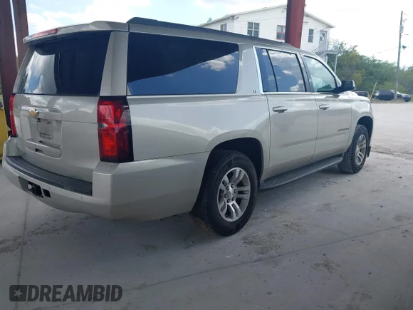 ✅ 2017 Chevrolet Suburban LT • VIN: 1GNSCHKC3HR260445 • Lot: 44784102. Wystawiony na IAAI z przebiegiem 136 167 mil. Bezpłatny archiwum sprzedaży aukcyjnych z USA i szczegółowy raport historii pojazdu na DreamBid. Zdjęcie 4.