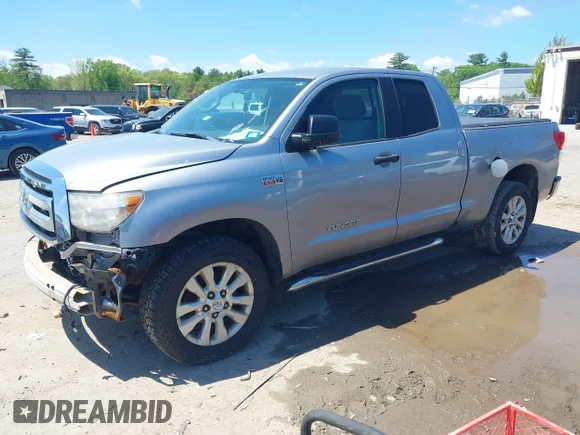 ✅ 2012 Toyota Tundra • VIN: 5TFUY5F19CX220501 • Лот: 45154236. Опубліковано раніше на IAAI з пробігом 210 967 миль. Безкоштовний доступ до архіву аукціонних продажів зі США та докладний звіт про історію автомобіля на DreamBid. Зображення 2.
