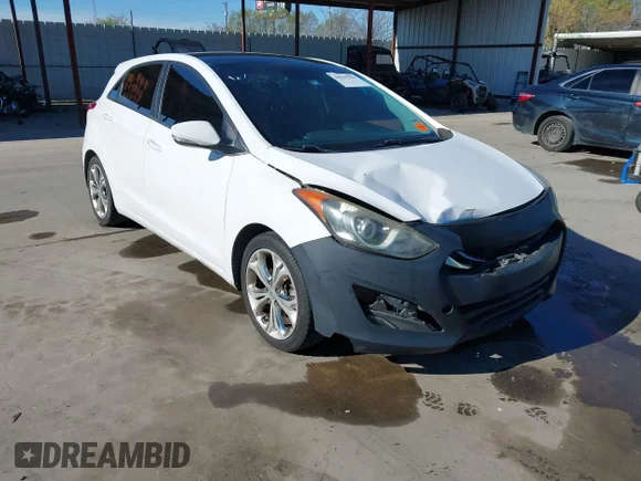 ✅ 2014 Hyundai Elantra • VIN: KMHD35LH8EU171775 • Lot: 44044368. Wystawiony na IAAI z przebiegiem 131 874 mil. Bezpłatny archiwum sprzedaży aukcyjnych z USA i szczegółowy raport historii pojazdu na DreamBid. Zdjęcie 1.