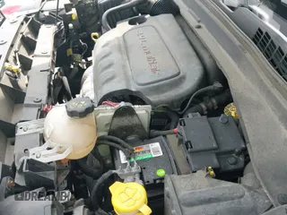 ✅ 2016 Jeep Renegade Latitude • VIN: ZACCJBBTXGPD00789 • Lot: 43283051. Listed on IAAI with 112,721 mi. Free auction sales archive from the USA and detailed vehicle history report at DreamBid. Image 21.