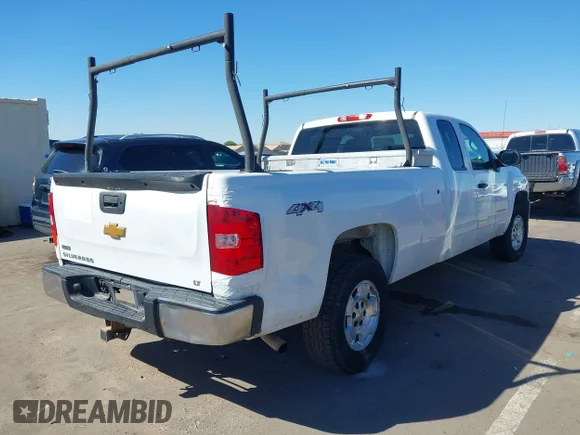 ✅ 2012 Chevrolet Silverado 1500 LT • VIN: 1GCRKSE02CZ228443 • Lot: 43390116. Wystawiony na IAAI z przebiegiem 167 306 mil. Bezpłatny archiwum sprzedaży aukcyjnych z USA i szczegółowy raport historii pojazdu na DreamBid. Zdjęcie 4.
