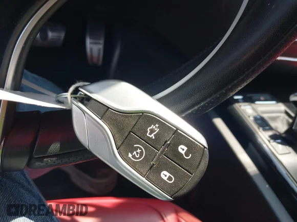 ✅ 2022 Maserati Ghibli Modena Q4 • VIN: ZAM57YTM4NX394434 • Lot: 42170358. Wystawiony na IAAI z przebiegiem 16 509 mil. Bezpłatny archiwum sprzedaży aukcyjnych z USA i szczegółowy raport historii pojazdu na DreamBid. Zdjęcie 11.