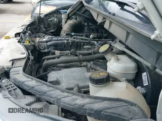 ✅ 2020 Ford Transit Cargo • VIN: 1FTYE1YG8LKB08273 • Lot: 42306747. Wystawiony na IAAI z przebiegiem 181 121 mil. Bezpłatny archiwum sprzedaży aukcyjnych z USA i szczegółowy raport historii pojazdu na DreamBid. Zdjęcie 18.