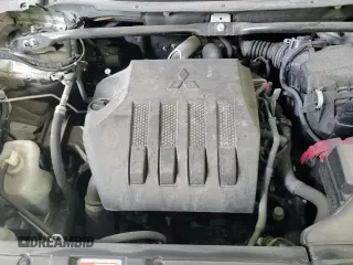 ✅ 2023 Mitsubishi Eclipse Cross SE • VIN: JA4ATWAAXPZ051866 • Lot: 68204255. Wystawiony na Copart z przebiegiem 28 043 mil. Bezpłatny archiwum sprzedaży aukcyjnych z USA i szczegółowy raport historii pojazdu na DreamBid. Zdjęcie 14.