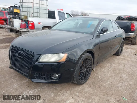 ✅ 2011 Audi A5 Premium • VIN: WAUGFAFR1BA012287 • Lot: 43852887. Wystawiony na IAAI z przebiegiem 145 286 mil. Bezpłatny archiwum sprzedaży aukcyjnych z USA i szczegółowy raport historii pojazdu na DreamBid. Zdjęcie 2.