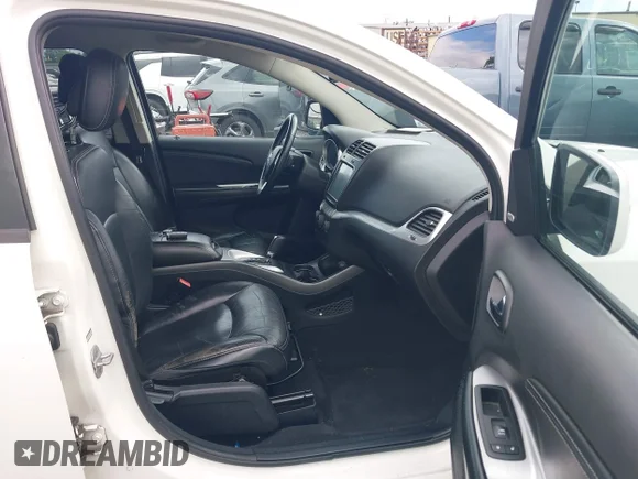 ✅ 2012 Dodge Journey R/T • VIN: 3C4PDDFG4CT300565 • Lot: 45405332. Wystawiony na IAAI z przebiegiem 172 805 mil. Bezpłatny archiwum sprzedaży aukcyjnych z USA i szczegółowy raport historii pojazdu na DreamBid. Zdjęcie 5.