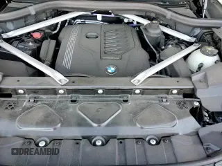 ✅ 2021 BMW X5 sDrive40i • VIN: 5UXCR4C01M9G52442 • Lot: 85409765. Wystawiony na Copart z przebiegiem 31 197 mil. Bezpłatny archiwum sprzedaży aukcyjnych z USA i szczegółowy raport historii pojazdu na DreamBid. Zdjęcie 15.