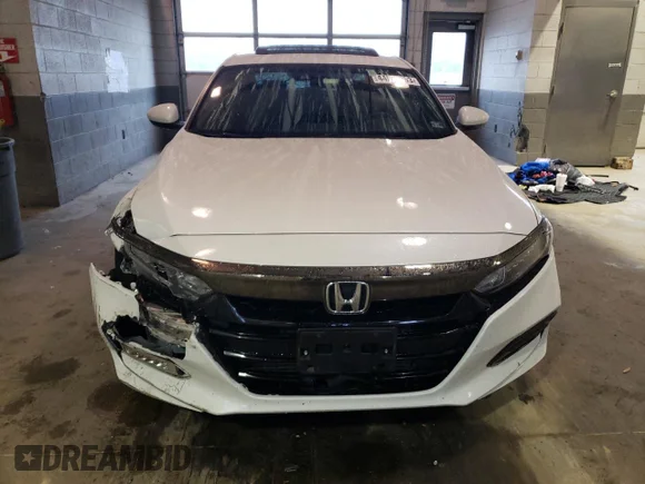 ✅ 2020 Honda Accord Sport • VIN: 1HGCV2F38LA029788 • Лот: 44599453. Опубликован ранее на Copart с пробегом 45 758 миль. Бесплатный доступ к архиву аукционных продаж из США и подробный отчёт об истории автомобиля на DreamBid. Изображение 5.