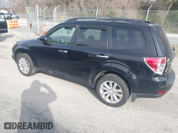 ✅ 2013 Subaru Forester X Premium • VIN: JF2SHADC6DH409415 • Lot: 44693361. Wystawiony na IAAI z przebiegiem 223 569 mil. Bezpłatny archiwum sprzedaży aukcyjnych z USA i szczegółowy raport historii pojazdu na DreamBid. Zdjęcie 3.
