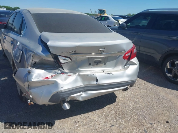 ✅ 2017 Nissan Altima S • VIN: 1N4AL3APXHN337756 • Lot: 44790237. Wystawiony na IAAI z przebiegiem 85 989 mil. Bezpłatny archiwum sprzedaży aukcyjnych z USA i szczegółowy raport historii pojazdu na DreamBid. Zdjęcie 6.