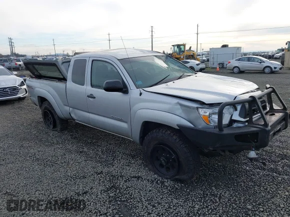 ✅ 2013 Toyota Tacoma • VIN: 5TFUU4EN1DX055202 • Lot: 44351008. Wystawiony na IAAI z przebiegiem 160 754 mil. Bezpłatny archiwum sprzedaży aukcyjnych z USA i szczegółowy raport historii pojazdu na DreamBid. Zdjęcie 1.