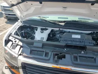 ✅ 2025 GMC Savana LT • VIN: 1GJZ7PFP9S1149707 • Lot: 64936305. Listed on Copart with 4,035 mi. Free auction sales archive from the USA and detailed vehicle history report at DreamBid. Image 14.