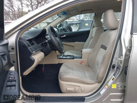 ✅ 2013 Toyota Camry LE • VIN: 4T4BF1FK5DR335485 • Lot: 44548606. Wystawiony na IAAI z przebiegiem 87 526 mil. Bezpłatny archiwum sprzedaży aukcyjnych z USA i szczegółowy raport historii pojazdu na DreamBid. Zdjęcie 5.