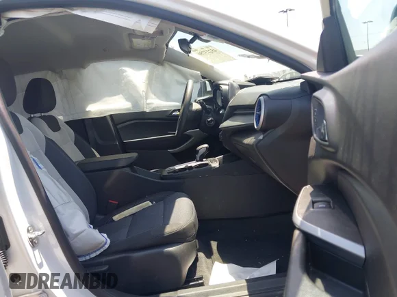 ✅ 2025 Chevrolet Trax LS • VIN: KL77LFEPXSC187163 • Lot: 45223756. Wystawiony na IAAI z przebiegiem 20 657 mil. Bezpłatny archiwum sprzedaży aukcyjnych z USA i szczegółowy raport historii pojazdu na DreamBid. Zdjęcie 5.