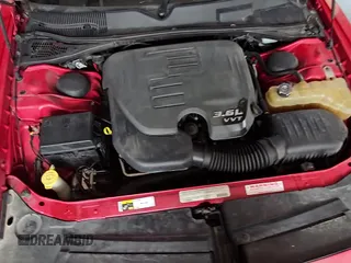 ✅ 2012 Dodge Challenger SXT • VIN: 2C3CDYAG9CH291291 • Lot: 73776384. Wystawiony na Copart z przebiegiem 139 441 mil. Bezpłatny archiwum sprzedaży aukcyjnych z USA i szczegółowy raport historii pojazdu na DreamBid. Zdjęcie 15.