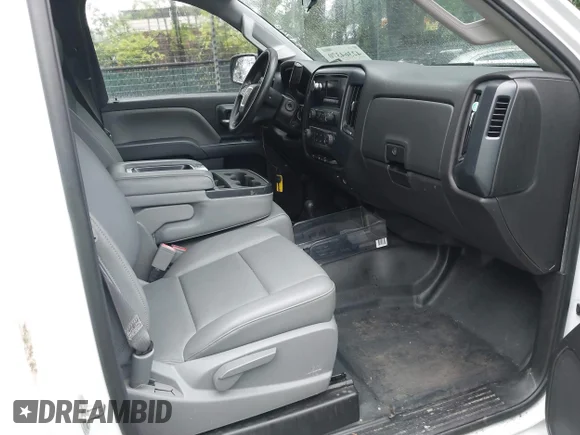 ✅ 2016 GMC Sierra 2500HD • VIN: 1GT02REGXGZ202077 • Lot: 42364370. Listed on IAAI with 256,929 mi. Free auction sales archive from the USA and detailed vehicle history report at DreamBid. Image 5.