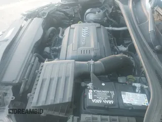 ✅ 2019 Audi Q3 Premium Plus • VIN: WA1BECF37K1069398 • Lot: 43685644. Wystawiony na IAAI z przebiegiem 18 599 mil. Bezpłatny archiwum sprzedaży aukcyjnych z USA i szczegółowy raport historii pojazdu na DreamBid. Zdjęcie 19.