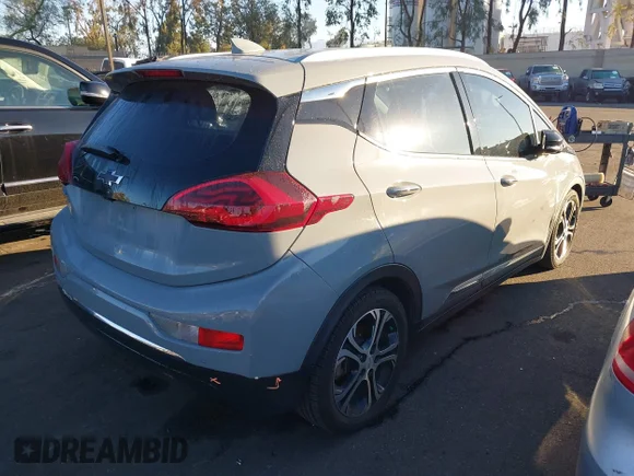 ✅ 2020 Chevrolet Bolt EV Premier • VIN: 1G1FZ6S06L4110525 • Lot: 43725370. Wystawiony na IAAI z przebiegiem 66 275 mil. Bezpłatny archiwum sprzedaży aukcyjnych z USA i szczegółowy raport historii pojazdu na DreamBid. Zdjęcie 4.