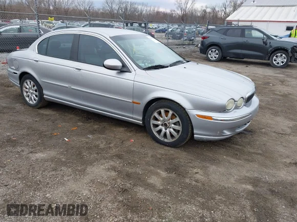 ✅ 2002 Jaguar X-Type • VIN: SAJEA51D92XC59182 • Лот: 41899924. Опубликован ранее на IAAI с пробегом Не указан. Бесплатный доступ к архиву аукционных продаж из США и подробный отчёт об истории автомобиля на DreamBid. Изображение 1.