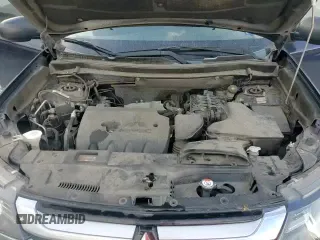 ✅ 2018 Mitsubishi Outlander ES • VIN: JA4AZ2A38JZ014847 • Lot: 85383205. Wystawiony na Copart z przebiegiem 119 070 mil. Bezpłatny archiwum sprzedaży aukcyjnych z USA i szczegółowy raport historii pojazdu na DreamBid. Zdjęcie 16.