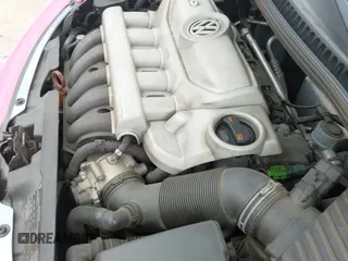 ✅ 2010 Volkswagen Beetle • VIN: 3VWRG3AL4AM003346 • Lot: 42259556. Listed on IAAI with 64,602 mi. Free auction sales archive from the USA and detailed vehicle history report at DreamBid. Image 12.