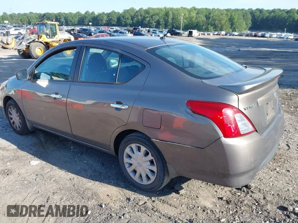 ✅ 2015 Nissan Versa SL • VIN: 3N1CN7AP2FL895587 • Lot: 42830474. Wystawiony na IAAI z przebiegiem 183 586 mil. Bezpłatny archiwum sprzedaży aukcyjnych z USA i szczegółowy raport historii pojazdu na DreamBid. Zdjęcie 3.