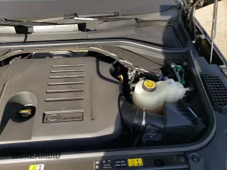 ✅ 2025 Land Rover Range Rover SE • VIN: SALKPBFU5SA290266 • Lot: 90585825. Wystawiony na Copart z przebiegiem 8 120 mil. Bezpłatny archiwum sprzedaży aukcyjnych z USA i szczegółowy raport historii pojazdu na DreamBid. Zdjęcie 16.