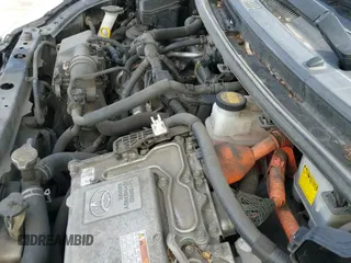 ✅ 2013 Toyota Prius Two • VIN: JTDKDTB31D1038651 • Lot: 43231800. Wystawiony na IAAI z przebiegiem 378 963 mil. Bezpłatny archiwum sprzedaży aukcyjnych z USA i szczegółowy raport historii pojazdu na DreamBid. Zdjęcie 19.