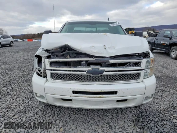 ✅ 2013 Chevrolet Silverado 1500 LTZ • VIN: 1GCRKTE26DZ357455 • Lot: 72820345. Wystawiony na Copart z przebiegiem 194 901 mil. Bezpłatny archiwum sprzedaży aukcyjnych z USA i szczegółowy raport historii pojazdu na DreamBid. Zdjęcie 5.