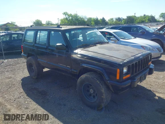 ✅ 1998 Jeep Cherokee Sport • VIN: 1J4FJ68S6WL208501 • Лот: 45000998. Опубліковано раніше на IAAI з пробігом 191 192 миль. Безкоштовний доступ до архіву аукціонних продажів зі США та докладний звіт про історію автомобіля на DreamBid. Зображення 1.