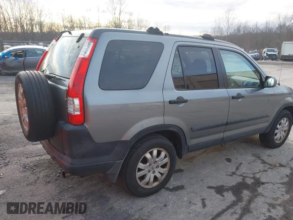 ✅ 2005 Honda CR-V EX • VIN: SHSRD78895U341669 • Lot: 44189810. Wystawiony na IAAI z przebiegiem 242 854 mil. Bezpłatny archiwum sprzedaży aukcyjnych z USA i szczegółowy raport historii pojazdu na DreamBid. Zdjęcie 4.