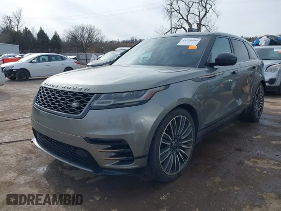 ✅ 2018 Land Rover Range Rover Velar R-Dynamic HSE • VIN: SALYM2RV7JA755846 • Lot: 44190500. Wystawiony na IAAI z przebiegiem 164 705 mil. Bezpłatny archiwum sprzedaży aukcyjnych z USA i szczegółowy raport historii pojazdu na DreamBid. Zdjęcie 2.