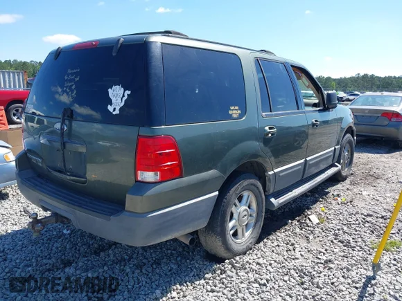 ✅ 2003 Ford Expedition Special Service • VIN: 1FMRU15W13LC50005 • Lot: 42234201. Wystawiony na IAAI z przebiegiem 250 481 mil. Bezpłatny archiwum sprzedaży aukcyjnych z USA i szczegółowy raport historii pojazdu na DreamBid. Zdjęcie 4.