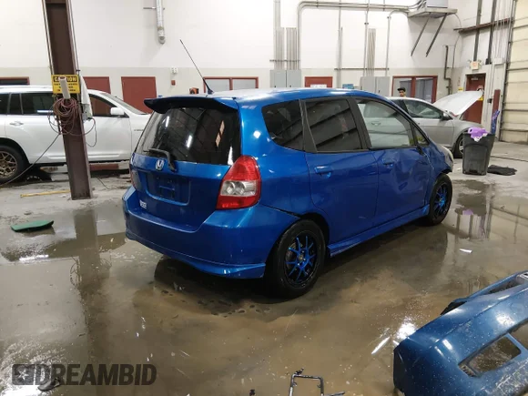 ✅ 2007 Honda Fit Sport • VIN: JHMGD376X7S022342 • Lot: 45486411. Wystawiony na IAAI z przebiegiem 165 825 mil. Bezpłatny archiwum sprzedaży aukcyjnych z USA i szczegółowy raport historii pojazdu na DreamBid. Zdjęcie 4.