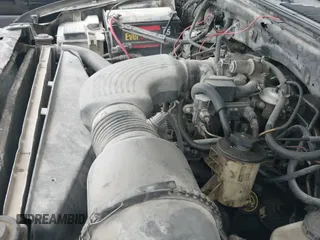 ✅ 2001 Ford F-150 XL • VIN: 2FTRX07W61CA71131 • Lot: 41375828. Wystawiony na IAAI z przebiegiem 216 340 mil. Bezpłatny archiwum sprzedaży aukcyjnych z USA i szczegółowy raport historii pojazdu na DreamBid. Zdjęcie 13.