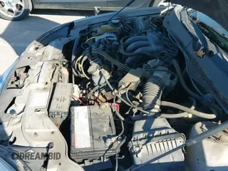 ✅ 2006 Ford Taurus SE • VIN: 1FAFP53U06A120570 • Lot: 43563180. Wystawiony na IAAI z przebiegiem 98 172 mil. Bezpłatny archiwum sprzedaży aukcyjnych z USA i szczegółowy raport historii pojazdu na DreamBid. Zdjęcie 13.