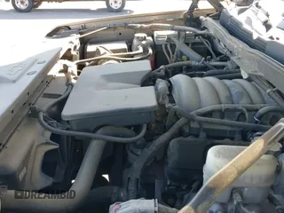 2015 Chevrolet Silverado 1500 LT z VIN 1GCVKREH4FZ272252, wystawiony jako IAAI lot #43392960 z przebiegiem 204 810 mil mil oraz . Historia ofert i sprzedaży dostępna na DreamBid. Obrazek 18.