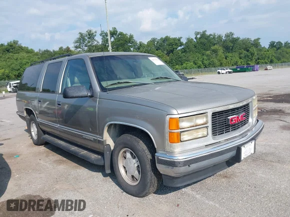 ✅ 1999 GMC Suburban • VIN: 3GKEC16R1XG523921 • Lot: 42874262. Wystawiony na IAAI z przebiegiem 168 989 mil. Bezpłatny archiwum sprzedaży aukcyjnych z USA i szczegółowy raport historii pojazdu na DreamBid. Zdjęcie 1.