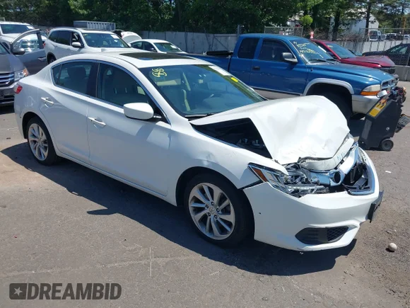 ✅ 2018 Acura ILX • VIN: 19UDE2F32JA000921 • Lot: 45364670. Wystawiony na IAAI z przebiegiem 58 831 mil. Bezpłatny archiwum sprzedaży aukcyjnych z USA i szczegółowy raport historii pojazdu na DreamBid. Zdjęcie 1.