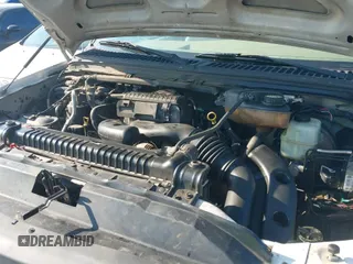 ✅ 2005 Ford F-250 XL • VIN: 1FTNF20565ED28139 • Lot: 43013280. Wystawiony na IAAI z przebiegiem 344 644 mil. Bezpłatny archiwum sprzedaży aukcyjnych z USA i szczegółowy raport historii pojazdu na DreamBid. Zdjęcie 13.