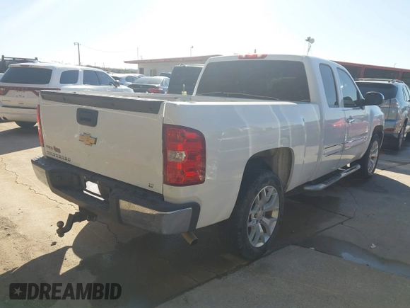 ✅ 2010 Chevrolet Silverado 1500 LT • VIN: 1GCSCSE05AZ187687 • Lot: 44591603. Wystawiony na IAAI z przebiegiem 162 606 mil. Bezpłatny archiwum sprzedaży aukcyjnych z USA i szczegółowy raport historii pojazdu na DreamBid. Zdjęcie 4.