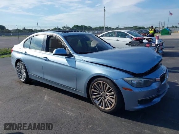✅ 2012 BMW 3 Series 328i • VIN: WBA3C1C5XCF431610 • Лот: 45365601. Опубликован ранее на IAAI с пробегом 121 078 миль. Бесплатный доступ к архиву аукционных продаж из США и подробный отчёт об истории автомобиля на DreamBid. Изображение 1.
