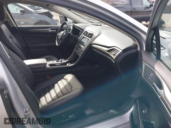 ✅ 2017 Ford Fusion SE • VIN: 3FA6P0PU9HR411347 • Lot: 44469778. Listed on IAAI with 17,389 mi. Free auction sales archive from the USA and detailed vehicle history report at DreamBid. Image 5.