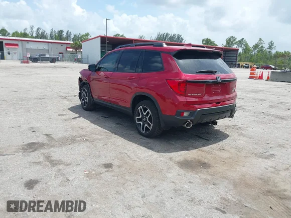 ✅ 2023 Honda Passport Elite • VIN: 5FNYF8H01PB031645 • Lot: 42495265. Wystawiony na IAAI z przebiegiem 29 633 mil. Bezpłatny archiwum sprzedaży aukcyjnych z USA i szczegółowy raport historii pojazdu na DreamBid. Zdjęcie 3.