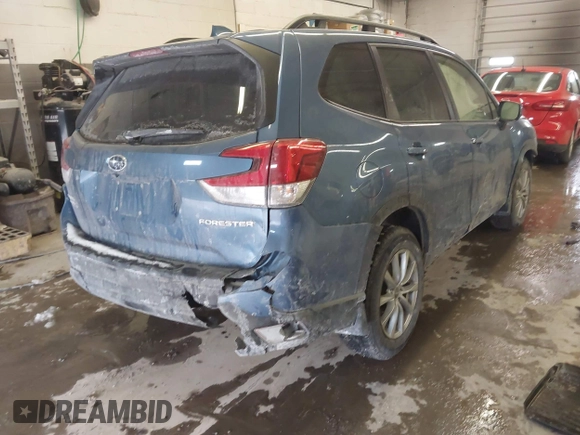 ✅ 2022 Subaru Forester Premium • VIN: JF2SKADC7NH462773 • Lot: 44199149. Wystawiony na IAAI z przebiegiem 36 106 mil. Bezpłatny archiwum sprzedaży aukcyjnych z USA i szczegółowy raport historii pojazdu na DreamBid. Zdjęcie 4.